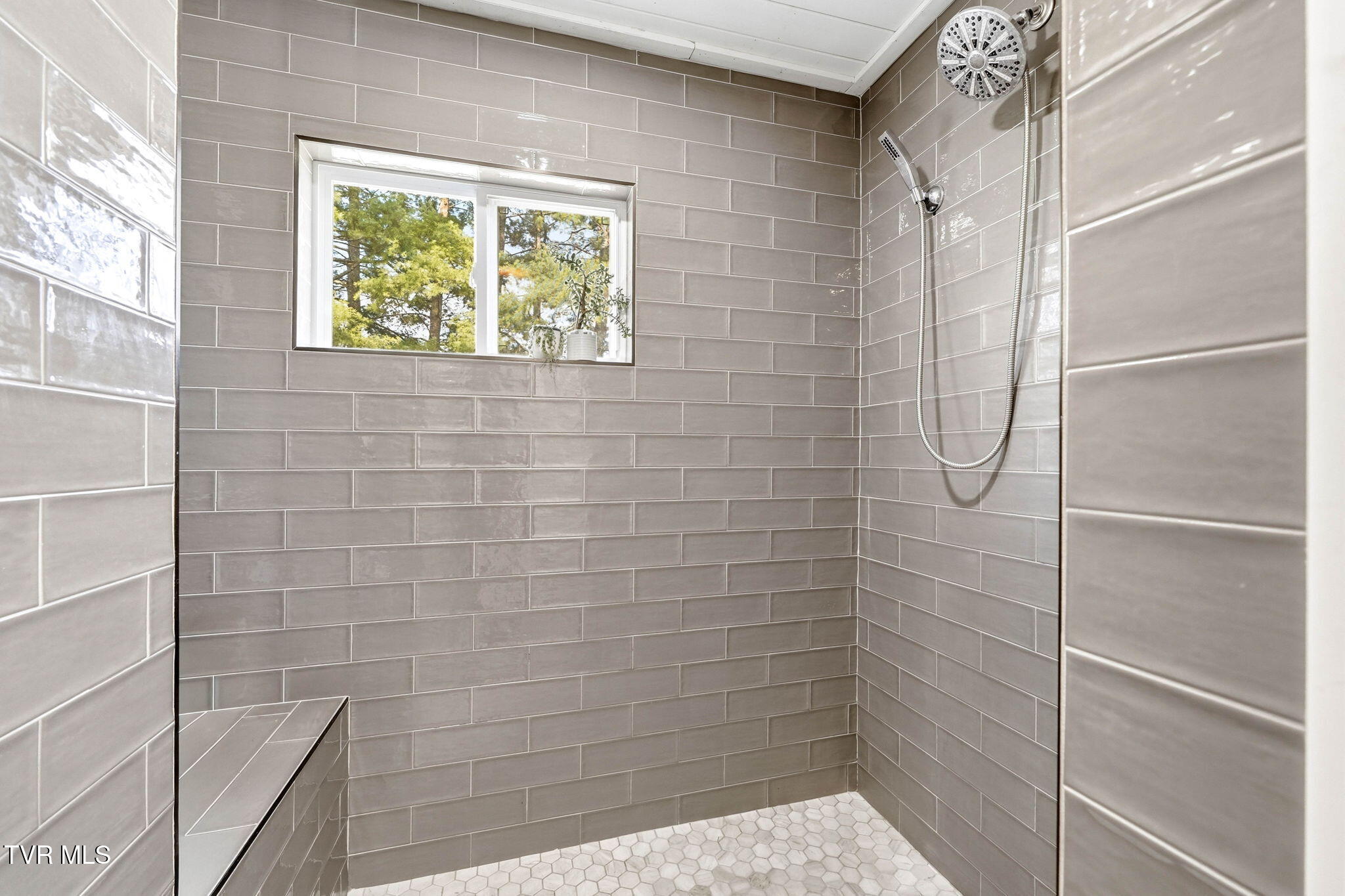 435 Oak Grove Road Gray, TN 37615 - Photo 17 of 35 15-web-or-mls-435 Oak Grove Rd-15