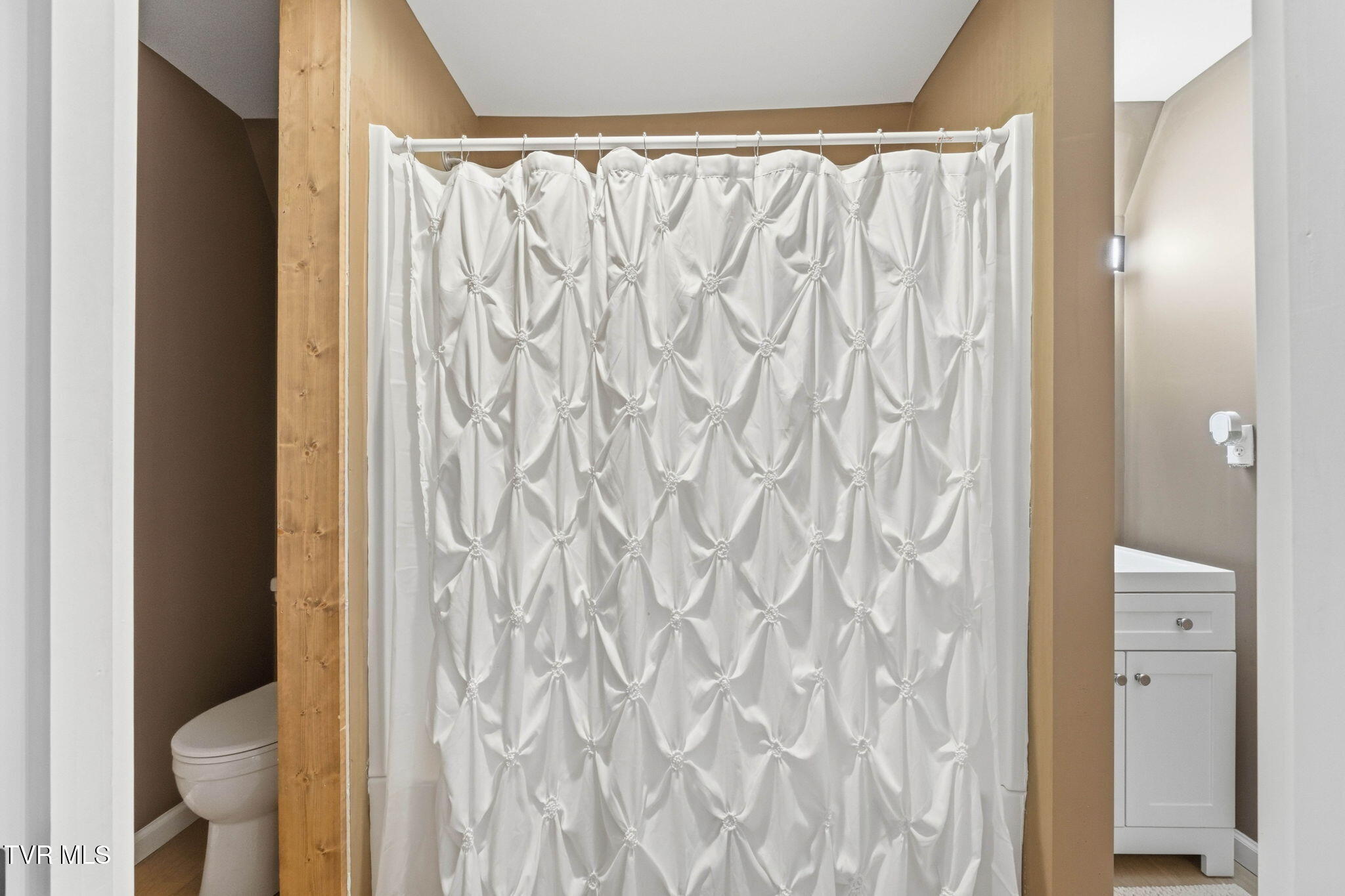 435 Oak Grove Road Gray, TN 37615 - Photo 25 of 35 19-web-or-mls-435 Oak Grove Rd-19