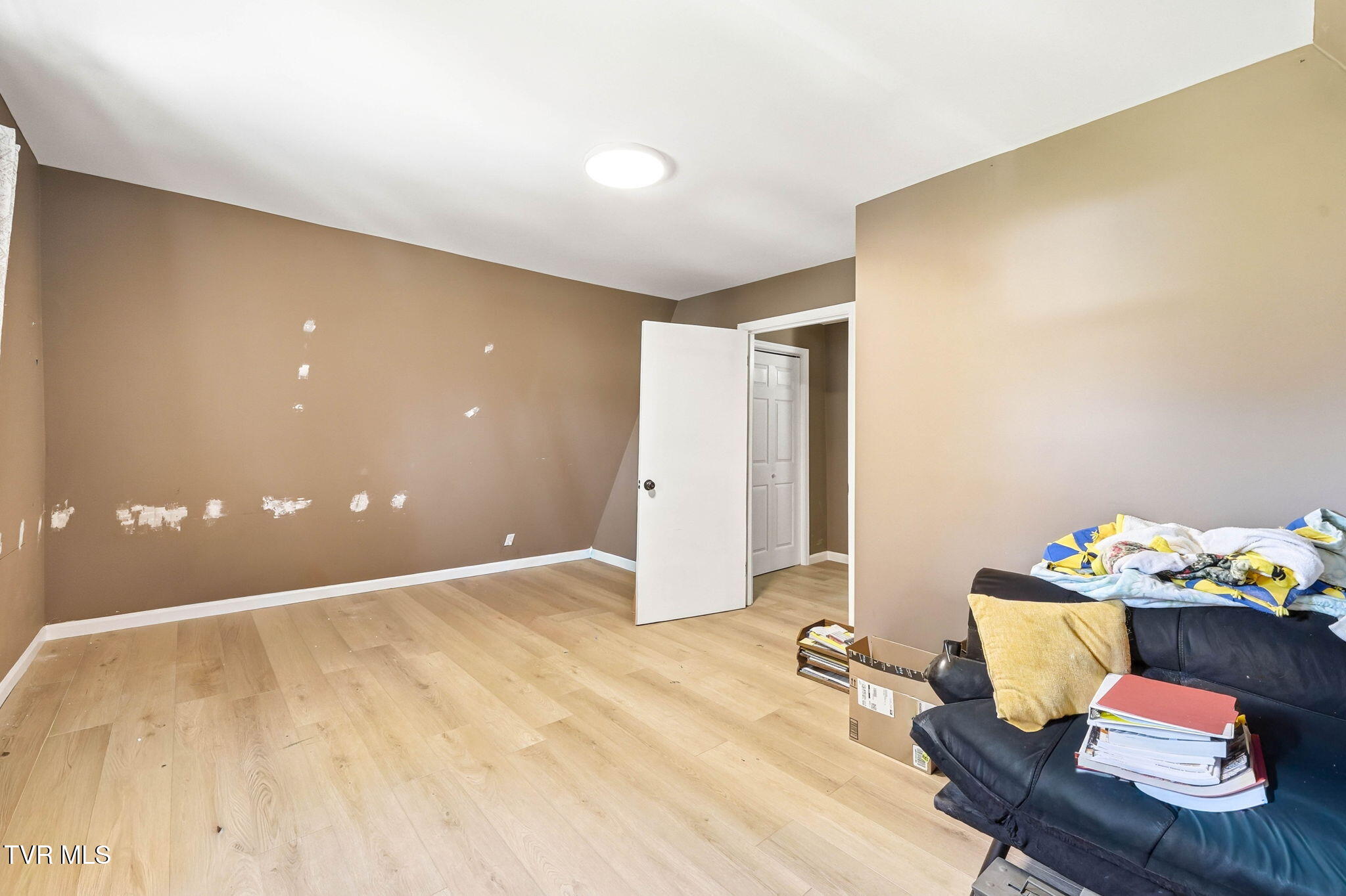 435 Oak Grove Road Gray, TN 37615 - Photo 28 of 35 27-web-or-mls-435 Oak Grove Rd-27