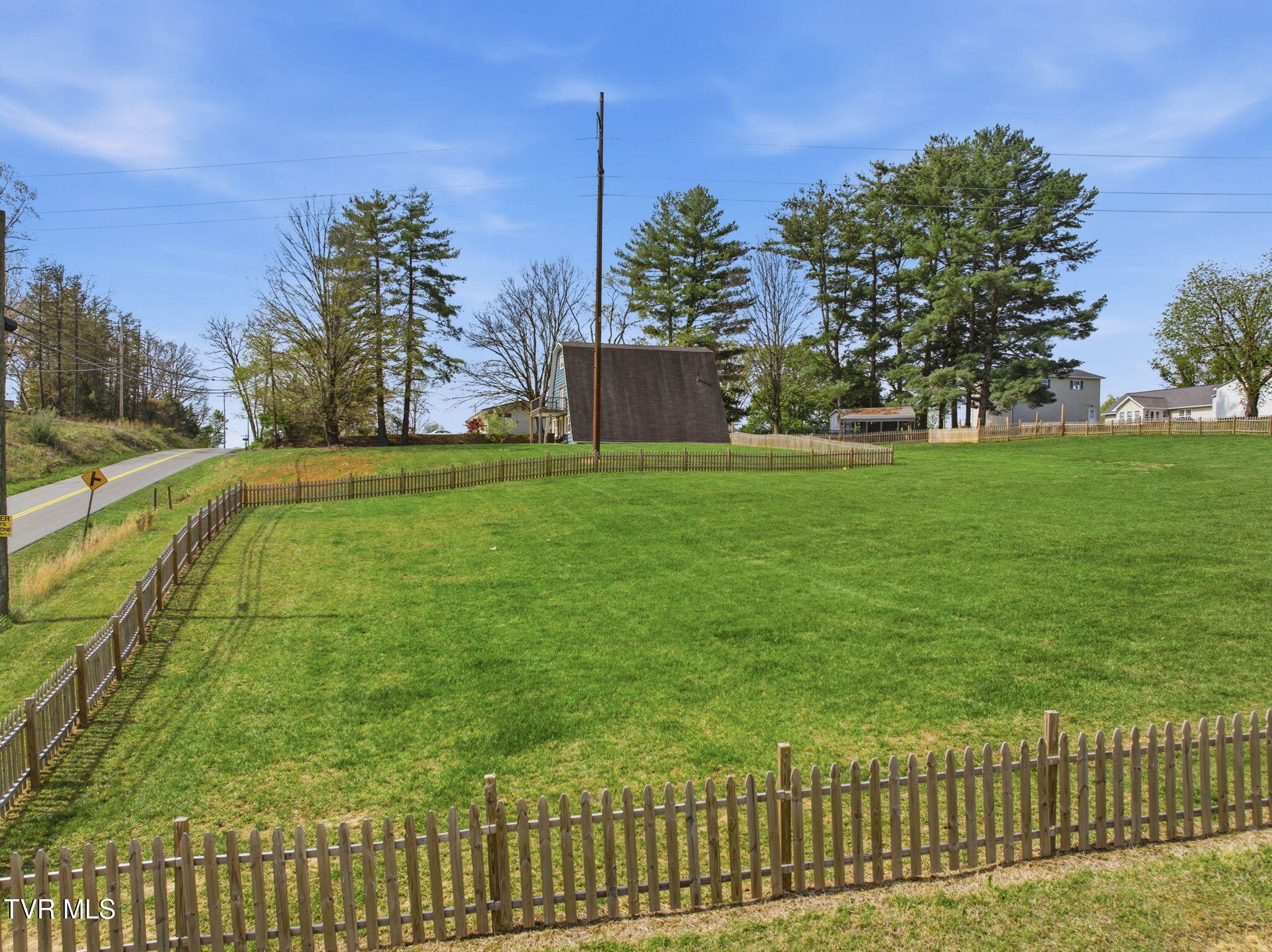 435 Oak Grove Road Gray, TN 37615 - Photo 34 of 35 34-web-or-mls-435 Oak Grove Rd-34