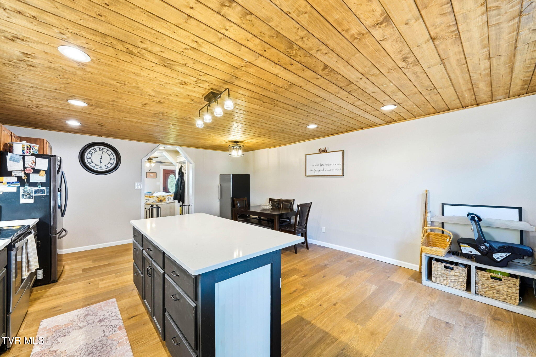 435 Oak Grove Road Gray, TN 37615 - Photo 8 of 35 8-web-or-mls-435 Oak Grove Rd-8