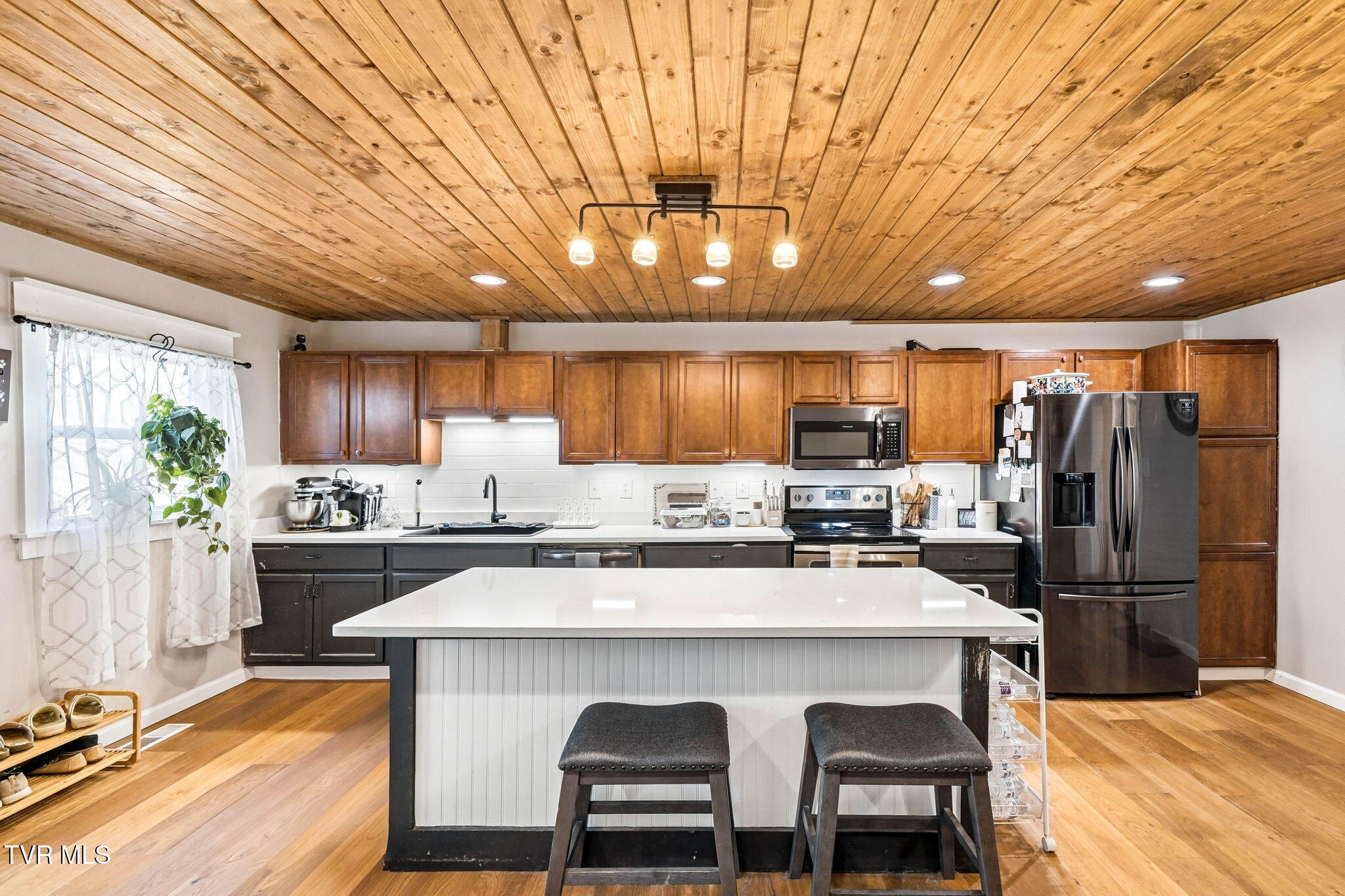 435 Oak Grove Road Gray, TN 37615 - Photo 9 of 35 9-web-or-mls-435 Oak Grove Rd-9