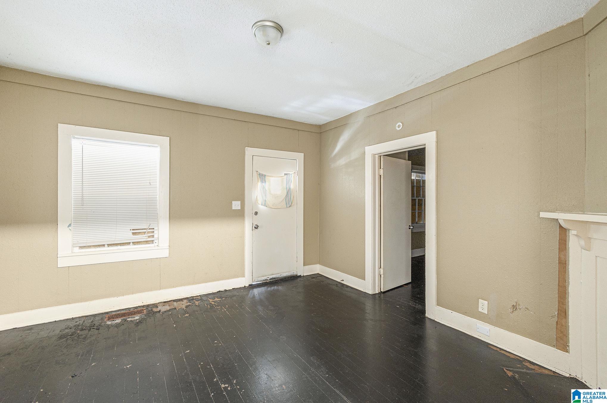 909 Exeter Avenue Bessemer, AL 35020 - Photo 3 of 13