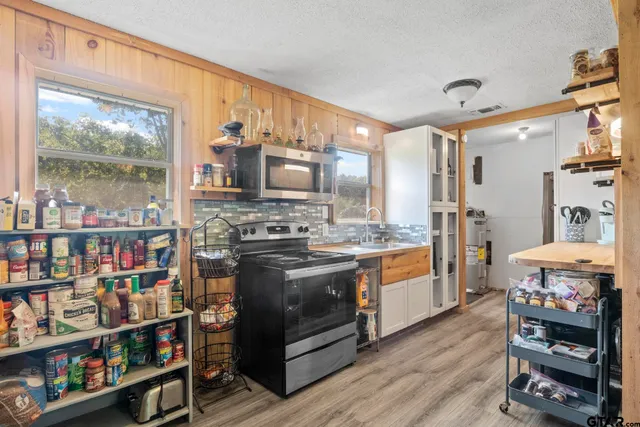 $249,900 | 9280 Northeast County Road 2100, Talco, TX 75487