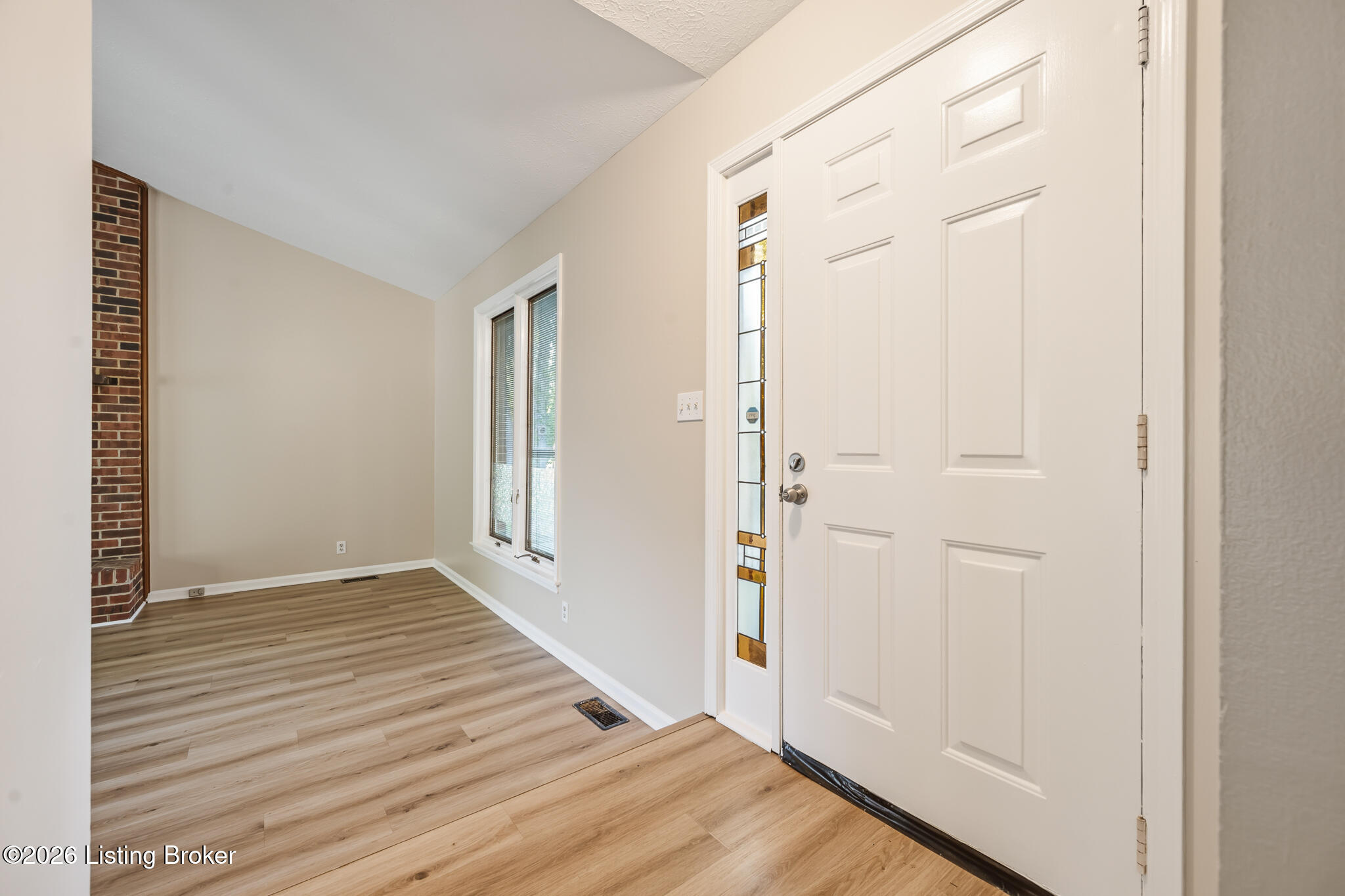 615 Stivers Road Louisville, KY 40207 - Photo 5 of 34 615 Stivers Rd-4