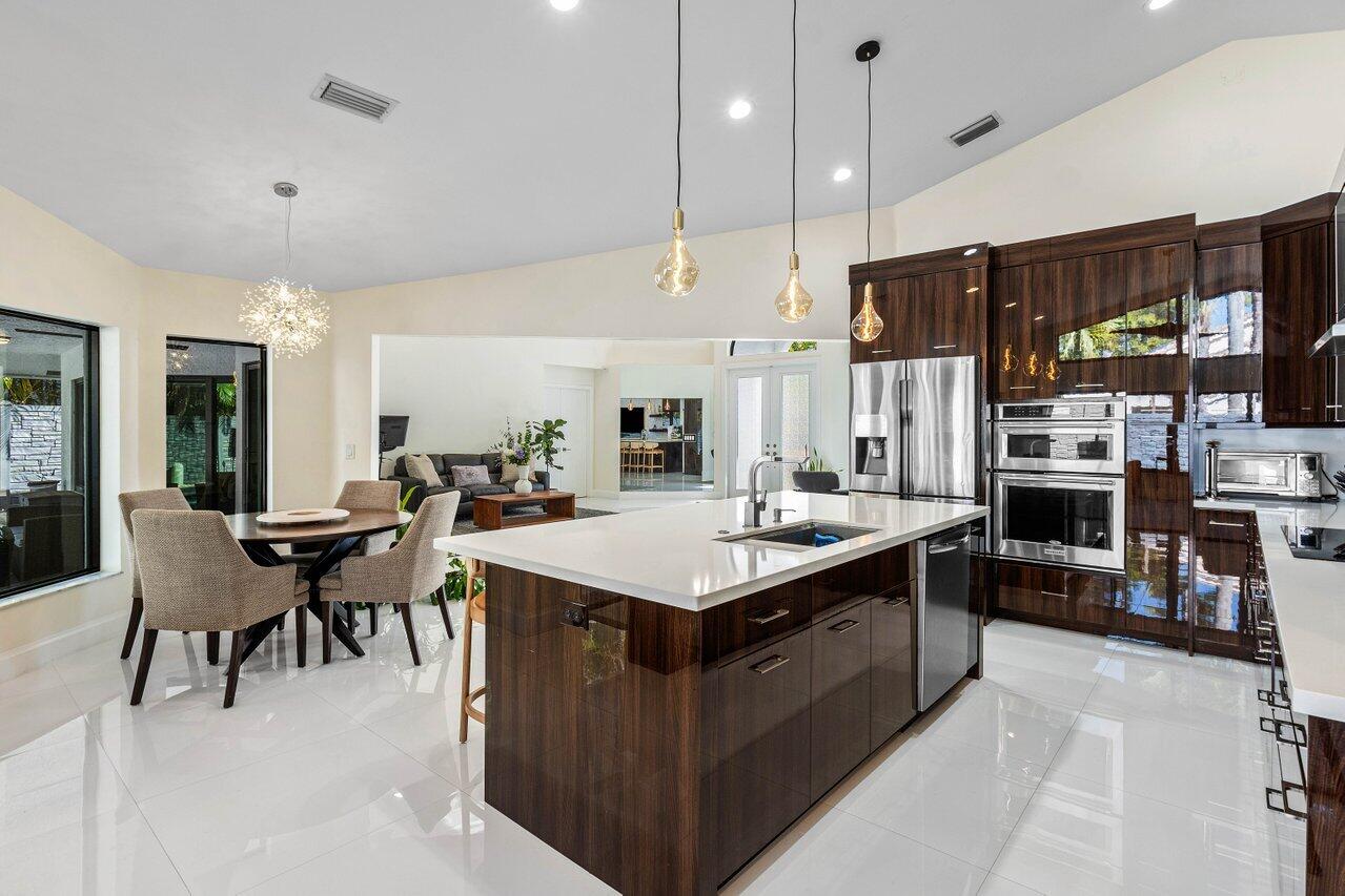 10791 Avenida Santa Ana Boca Raton, FL 33498 - Photo 8 of 30 014-10791AvenidaSantaAna-BocaRaton-FL-33