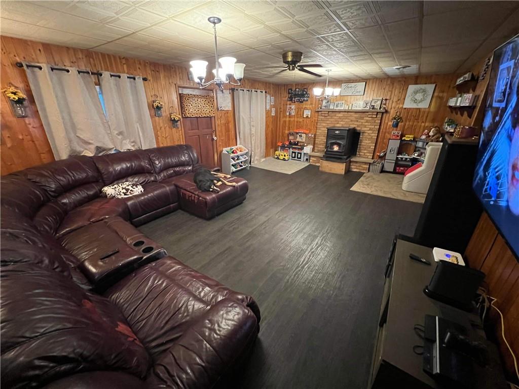 585 Lone Pine Road Washington, PA 15301 - Photo 3 of 22 a living room with furniture and a flat screen tv