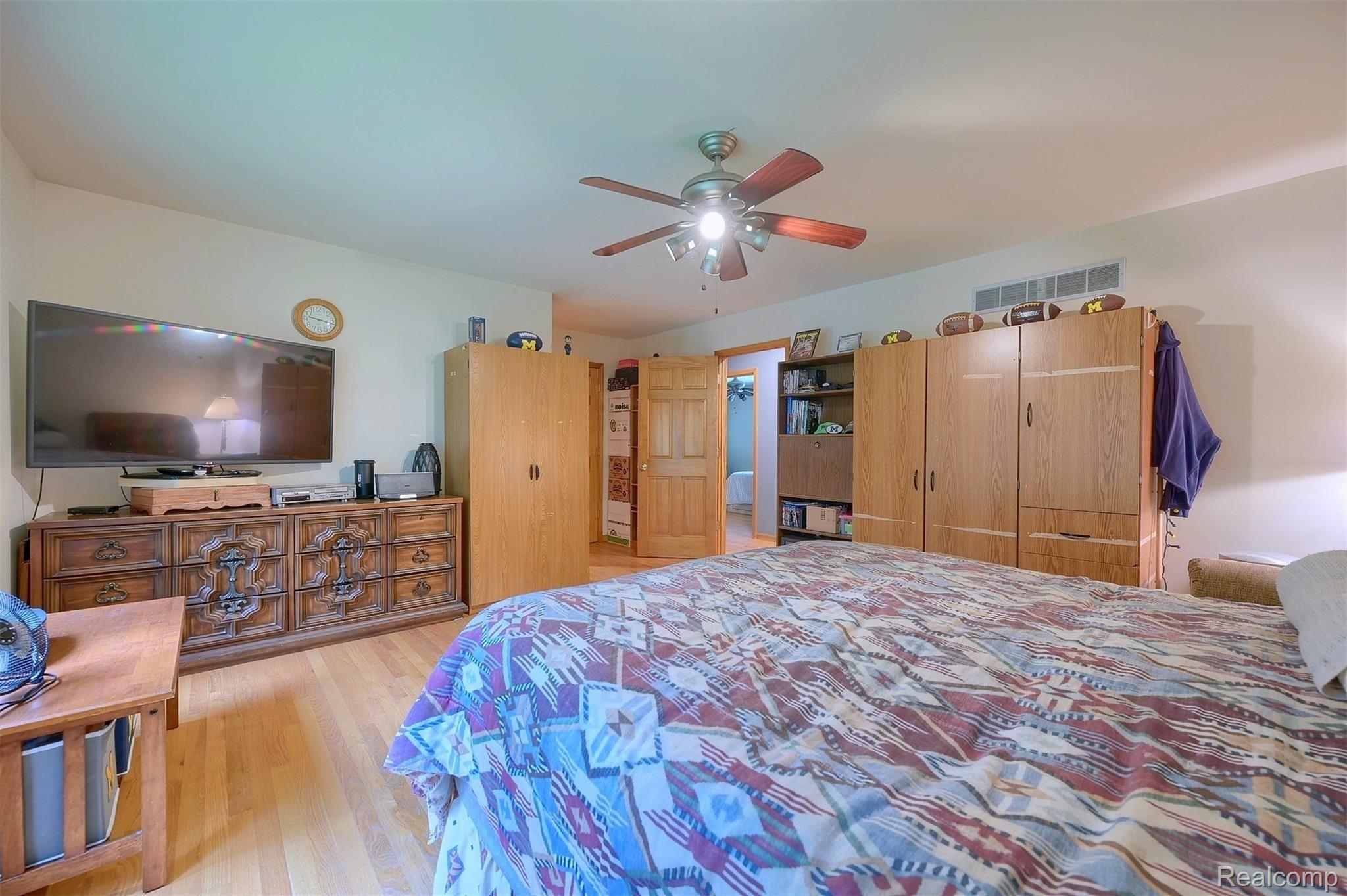 4781 Havens Road Leonard, MI 48367 - Photo 21 of 45 21-Master-Bedroom-2nd-View.jpg