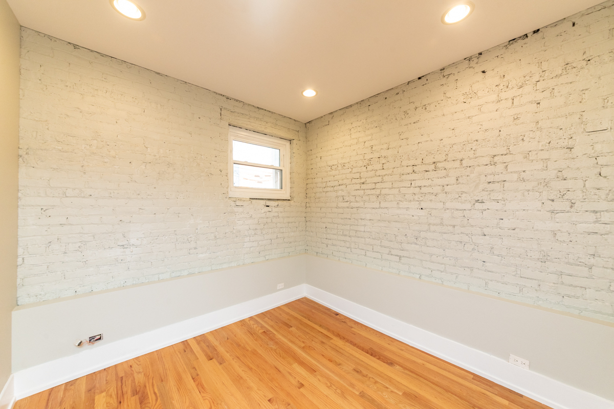 1122 West Addison Street, Unit GRD Chicago, IL 60613 - Photo 9 of 13