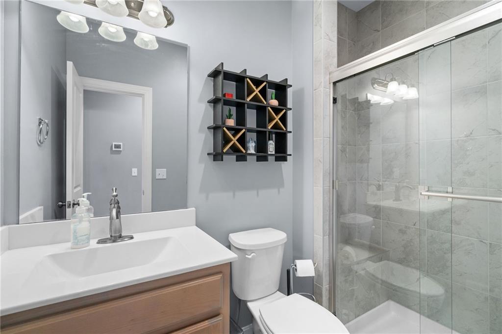 7703 Green Street Lenexa, KS 66227 - Photo 16 of 39