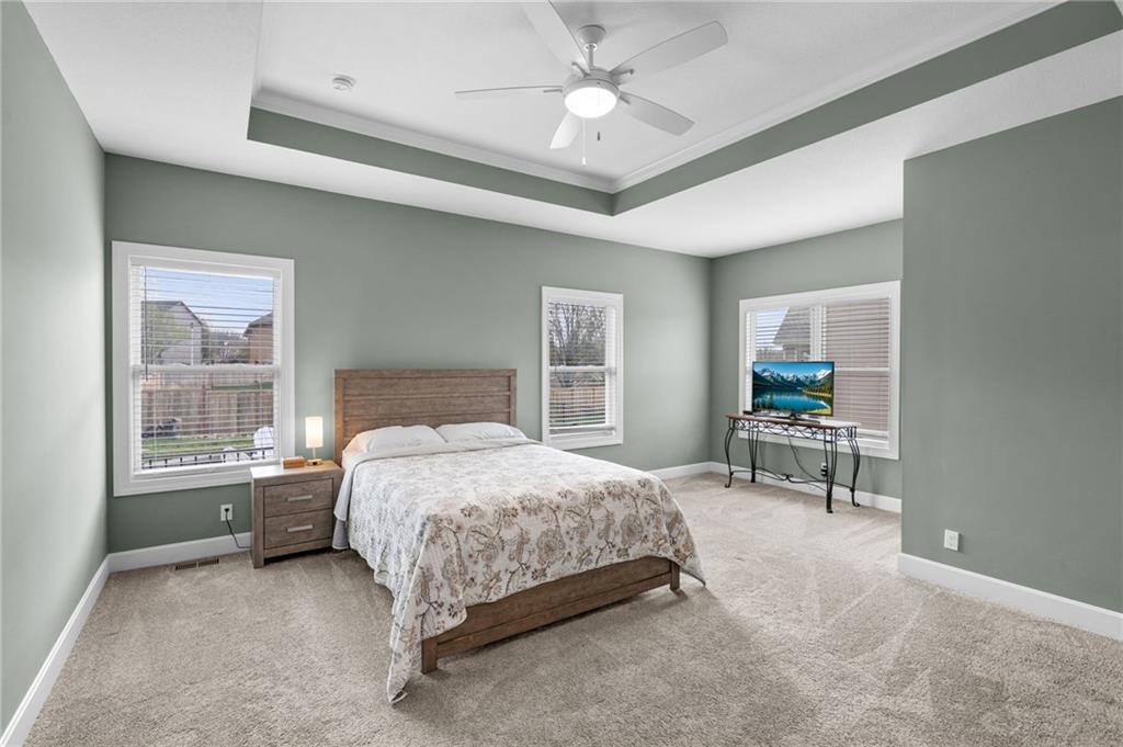 7703 Green Street Lenexa, KS 66227 - Photo 17 of 39