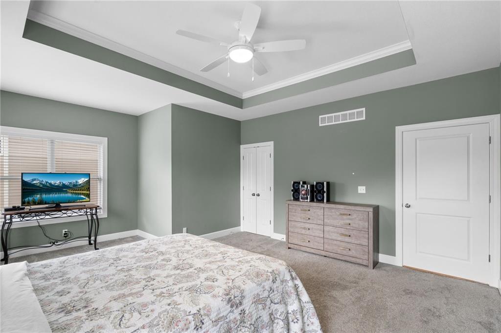7703 Green Street Lenexa, KS 66227 - Photo 18 of 39