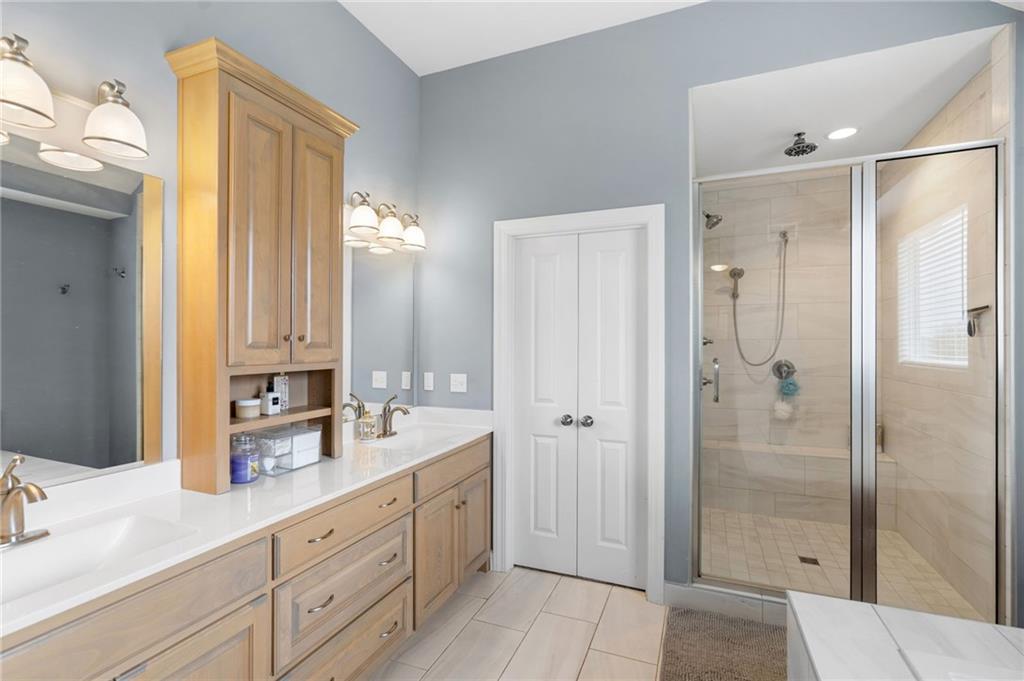 7703 Green Street Lenexa, KS 66227 - Photo 21 of 39