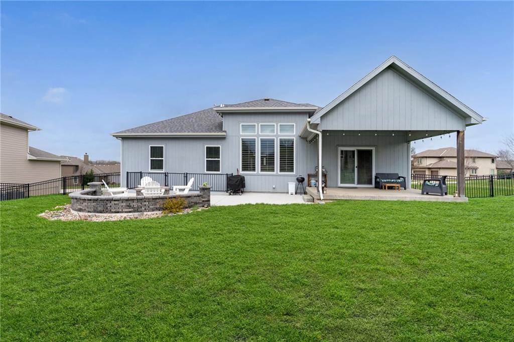 7703 Green Street Lenexa, KS 66227 - Photo 36 of 39