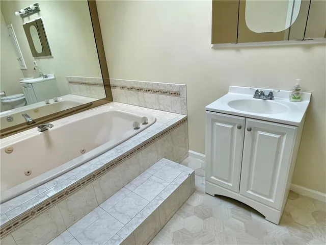 $2,900 | 107 Blackwatch Trail, Perinton, NY 14450