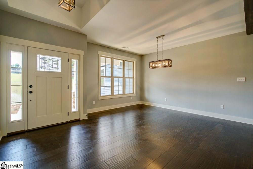 110 Quitman Point Chesnee, SC 29323 - Photo 4 of 32 Gallery Image 4