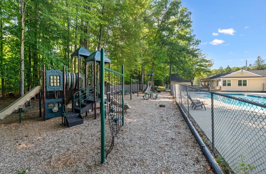 14 Bluffs Drive Concord, NH 03303 - Photo 16 of 27