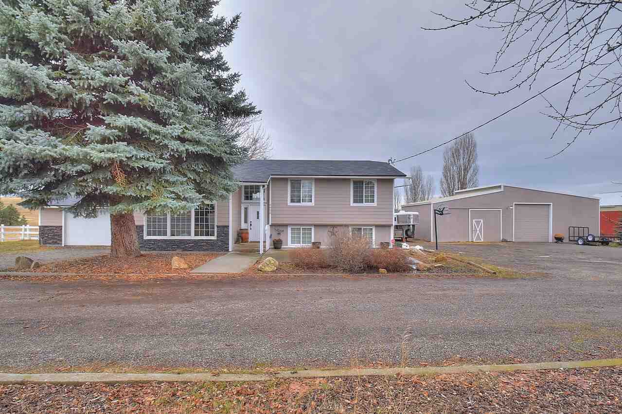 6020 South Saddle Ridge Road Greenacres, WA 99016 - Photo 1 of 20