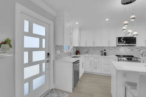 $295,000 | 540 High Point Drive, Unit A, Delray Beach, FL 33445