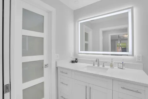 $295,000 | 540 High Point Drive, Unit A, Delray Beach, FL 33445