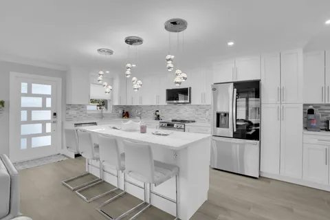 $295,000 | 540 High Point Drive, Unit A, Delray Beach, FL 33445