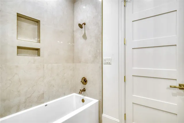 $995,000 | 3309 Legacy Court, Bryan, TX 77802