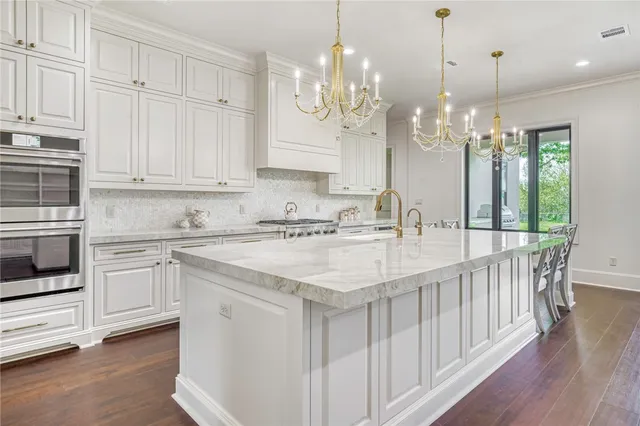 $995,000 | 3309 Legacy Court, Bryan, TX 77802