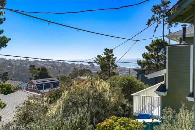 $1,175,000 | 523 Derby Lane, Cambria, CA 93428