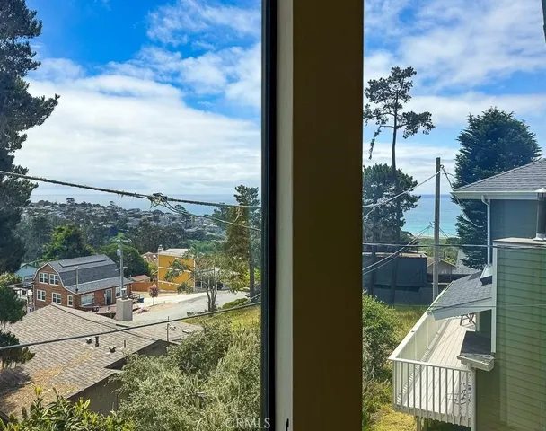 $1,175,000 | 523 Derby Lane, Cambria, CA 93428