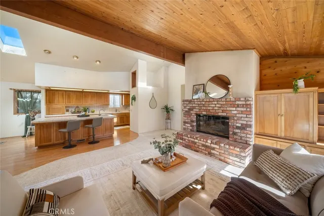 $1,175,000 | 523 Derby Lane, Cambria, CA 93428