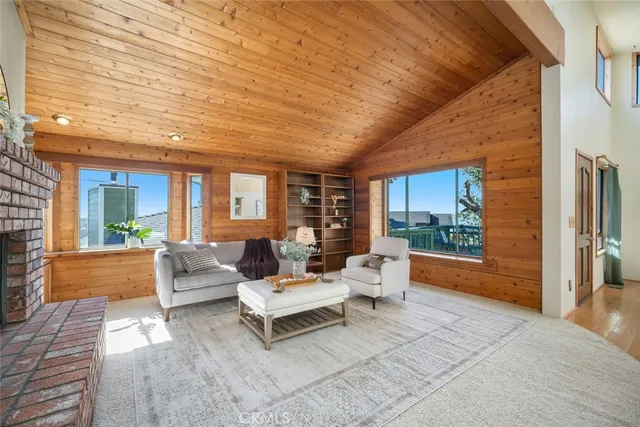 $1,175,000 | 523 Derby Lane, Cambria, CA 93428