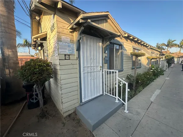 $1,650 | 920 McFarland Avenue, Wilmington, CA 90744