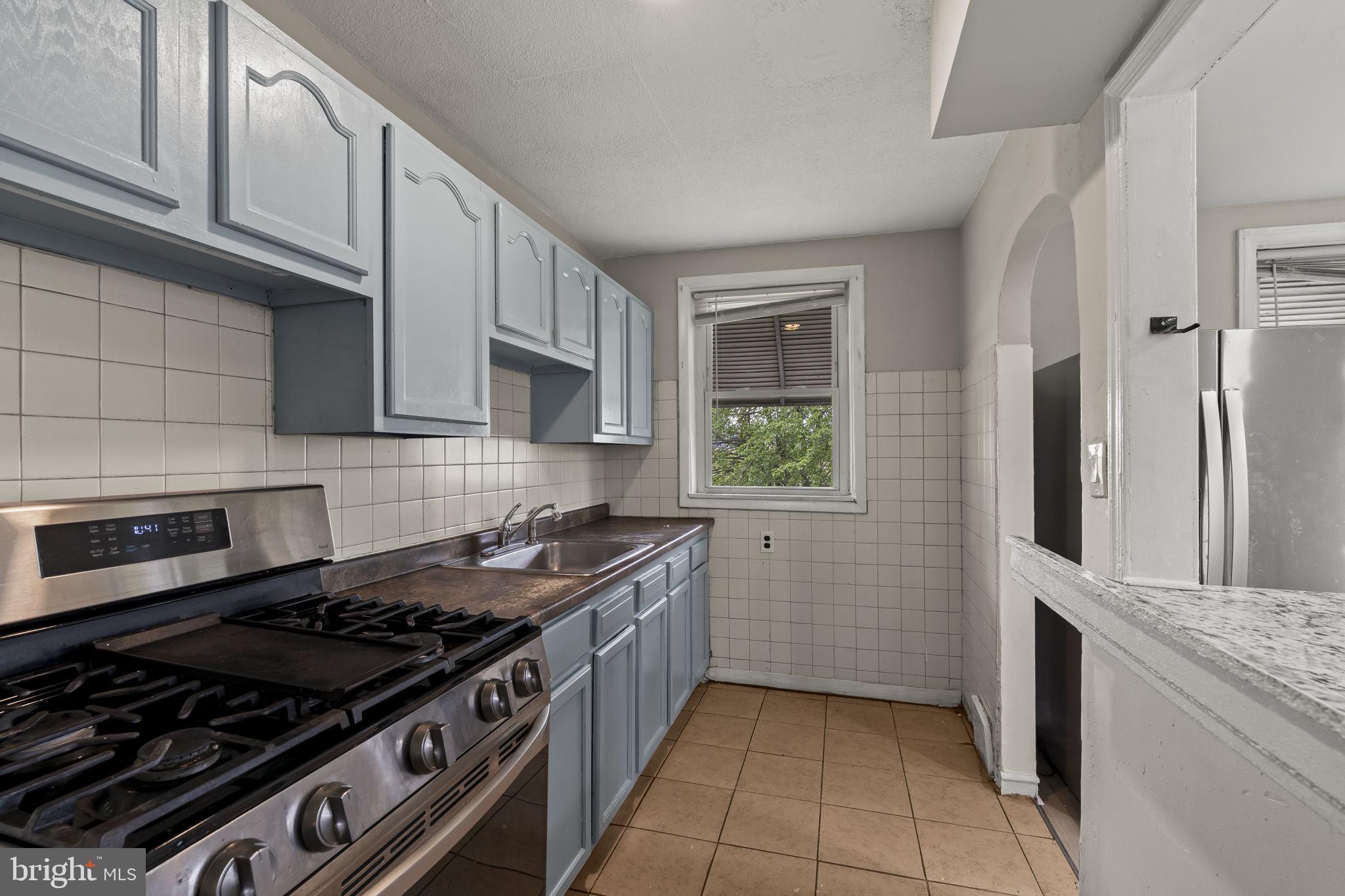 1016 South Merrimac Road Camden, NJ 08104 - Photo 10 of 20