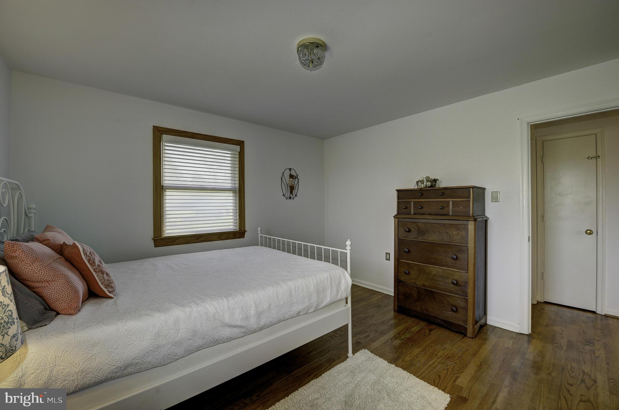 39082 Bolington Road Lovettsville, VA 20180 - Photo 13 of 27 Bedroom