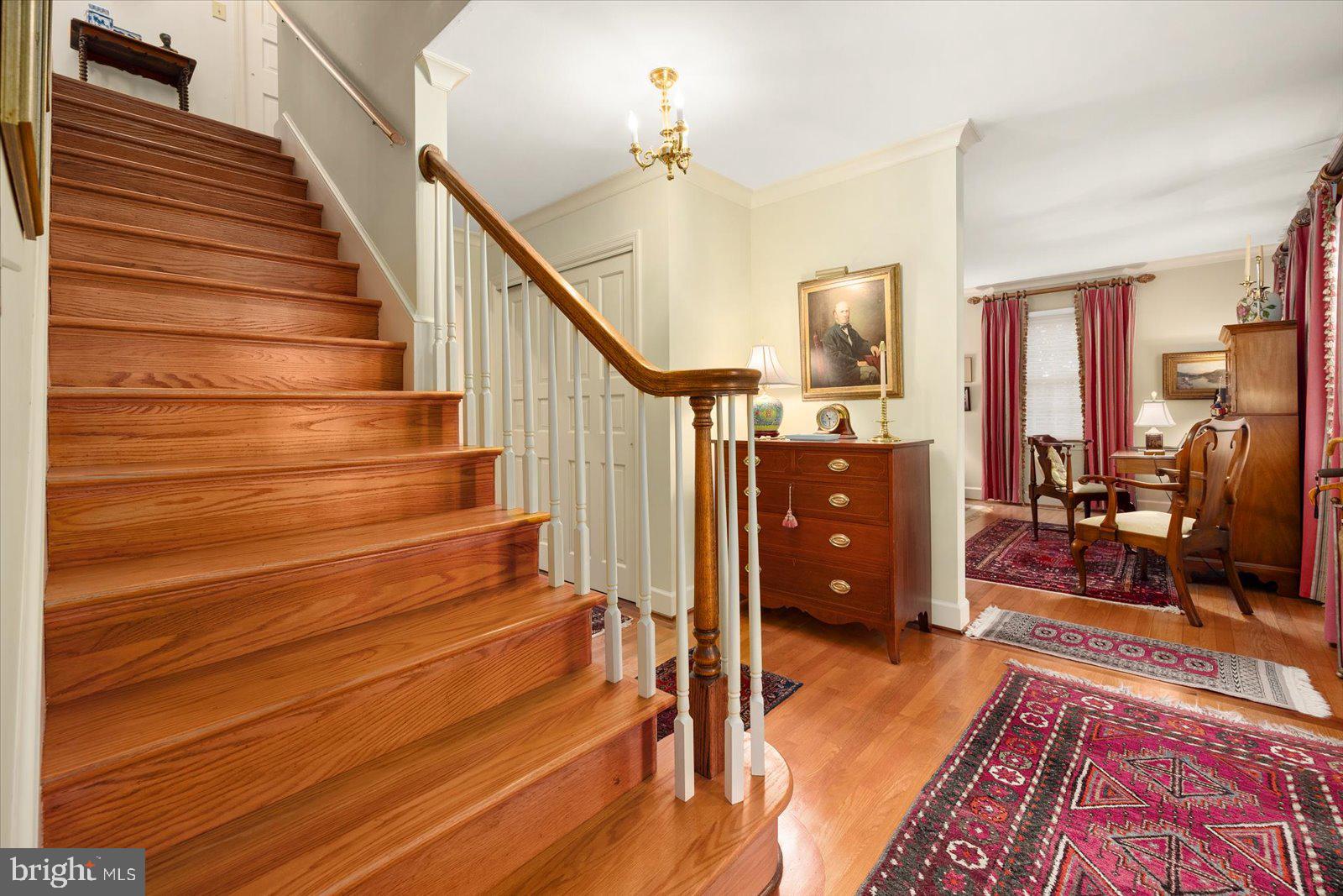 614 Douglas Road Salisbury, MD 21801 - Photo 49 of 91 Hardwood Staircase