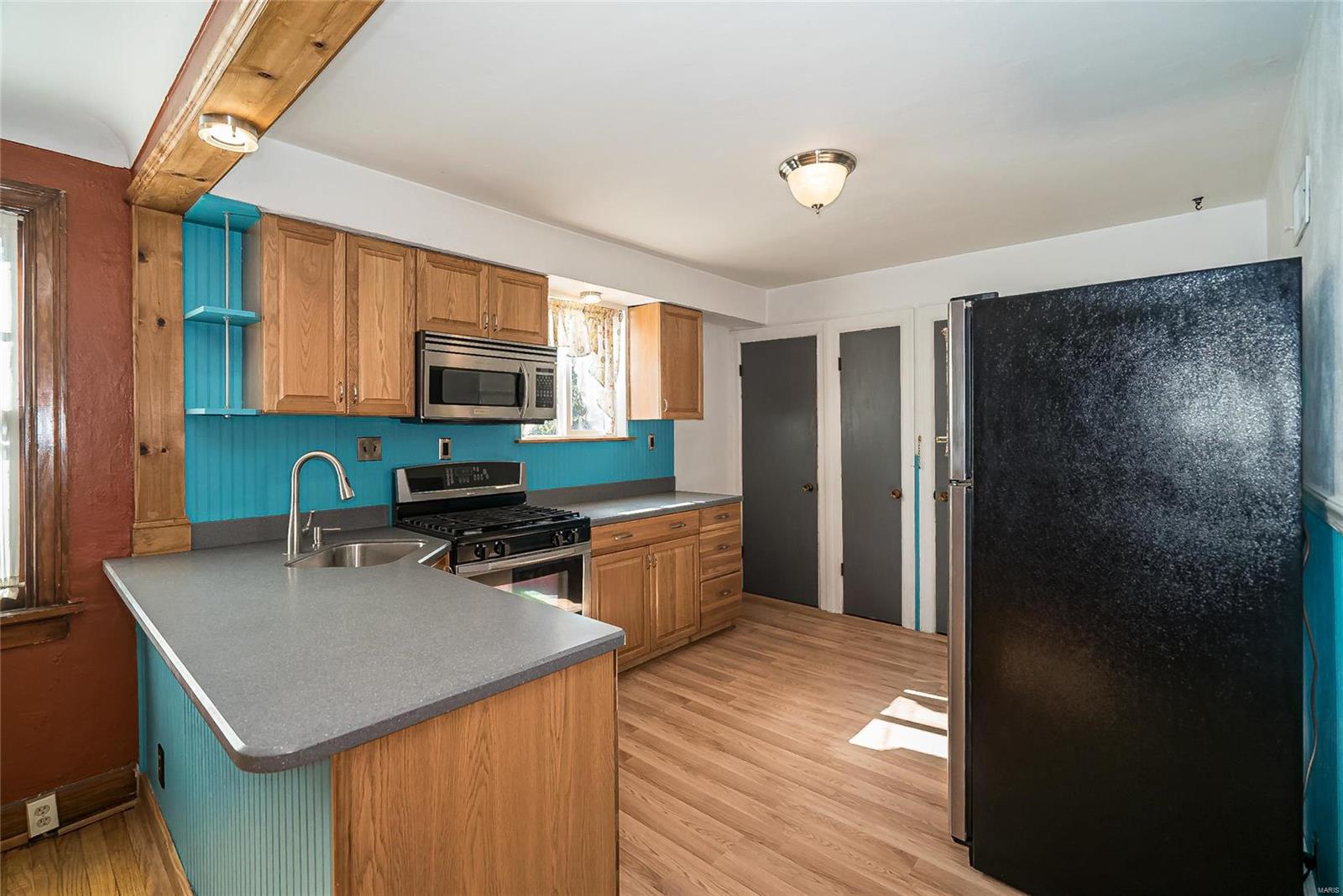 3681 Brown Road St. Louis, MO 63114 - Photo 14 of 26 Gallery Image 14