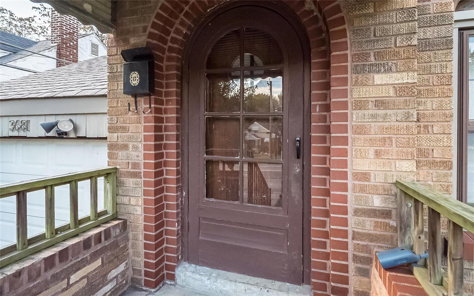 3681 Brown Road St. Louis, MO 63114 - Photo 3 of 26 Gallery Image 3