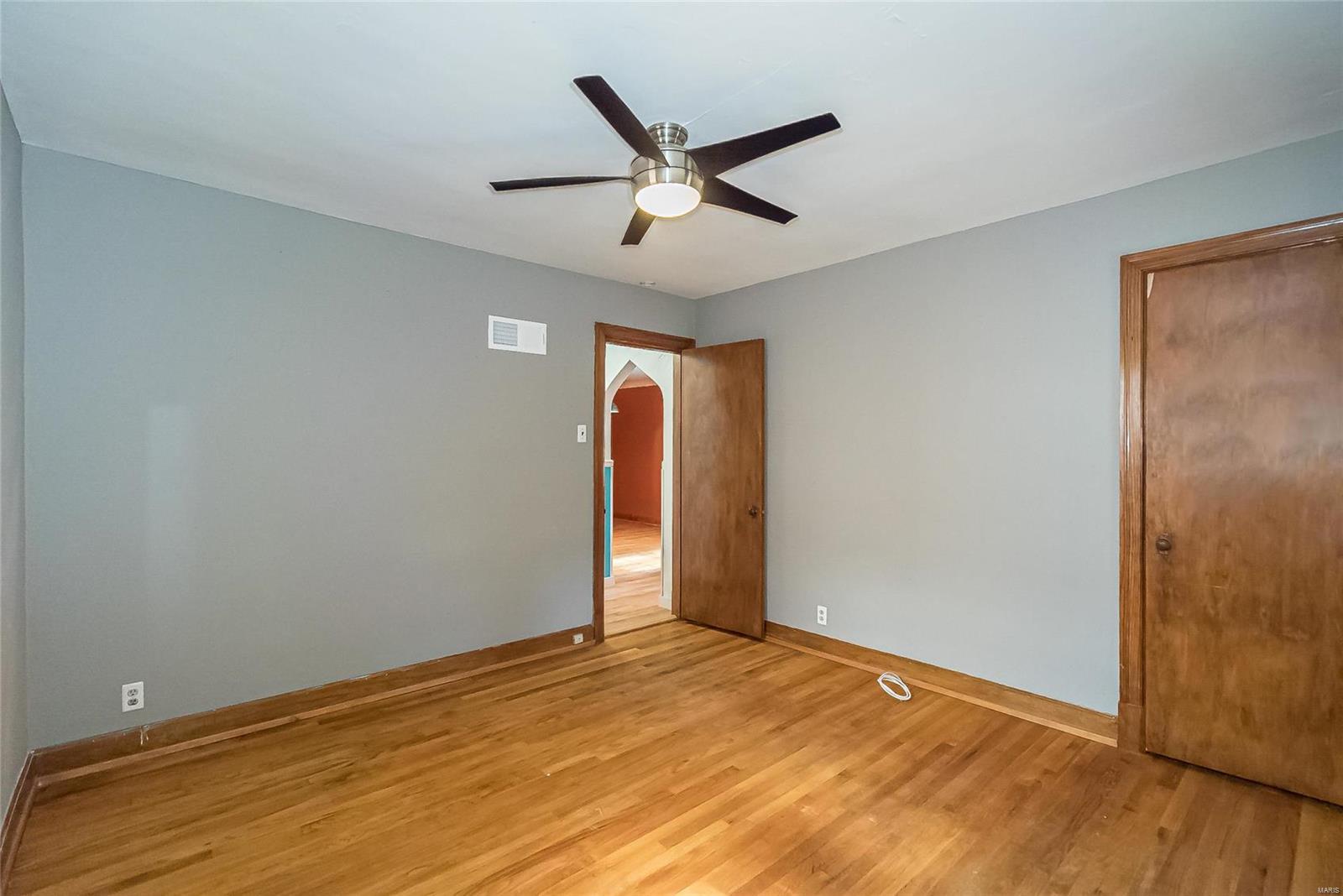 3681 Brown Road St. Louis, MO 63114 - Photo 25 of 26 Gallery Image 25