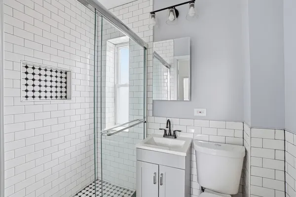 $560,000 | 8705 South Saginaw Avenue, Chicago, IL 60617