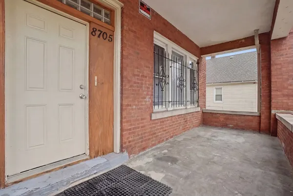 $560,000 | 8705 South Saginaw Avenue, Chicago, IL 60617