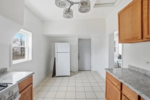 $560,000 | 8705 South Saginaw Avenue, Chicago, IL 60617