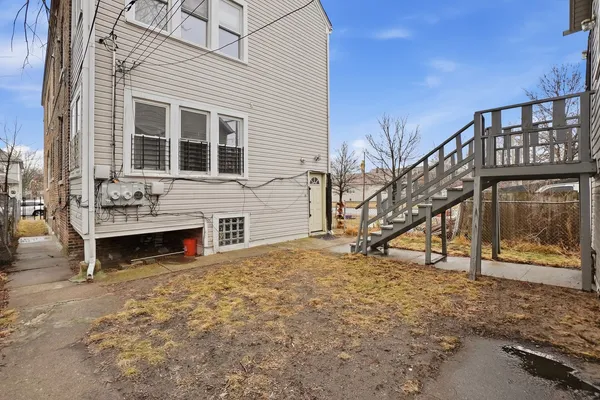 $560,000 | 8705 South Saginaw Avenue, Chicago, IL 60617