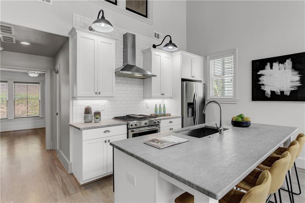 528 Bismark Road Northeast Atlanta, GA 30324 - Photo 11 of 48