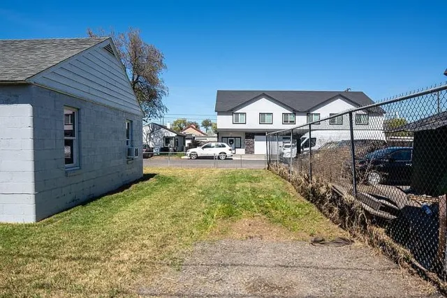 $225,000 | 416 East Bruneau Place, Kennewick, WA 99336