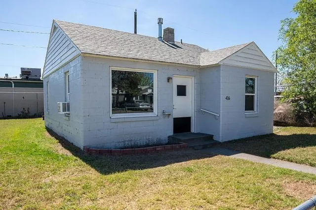 $225,000 | 416 East Bruneau Place, Kennewick, WA 99336