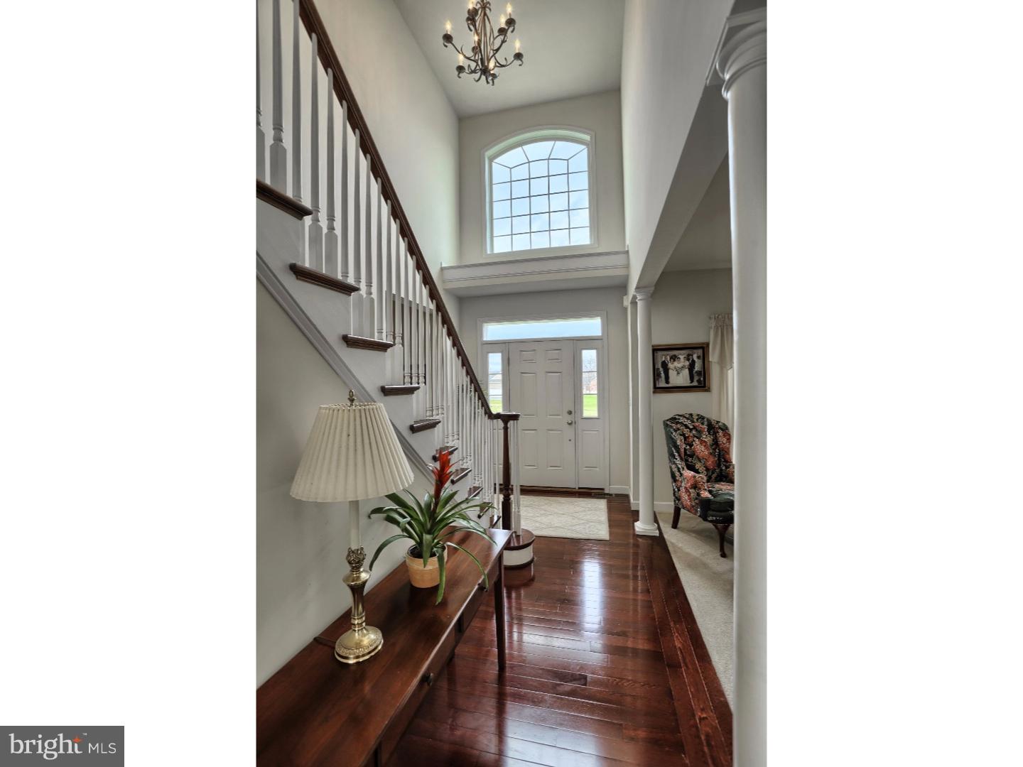 7 Jennifer Court Sinking Spring, PA 19608 - Photo 3 of 25 Foyer