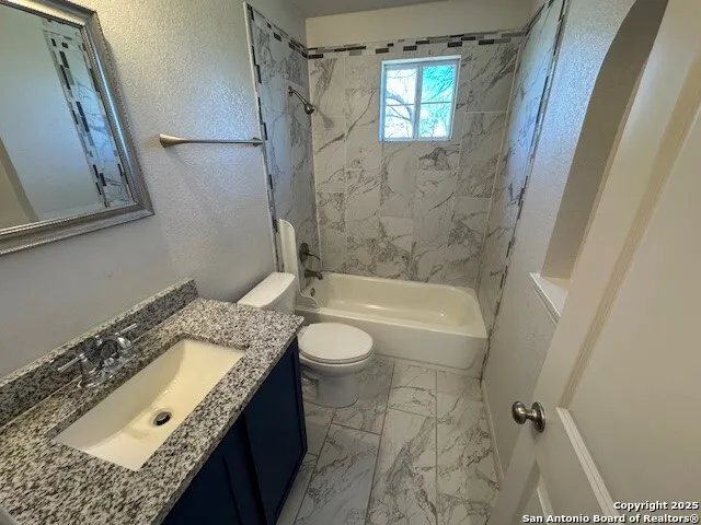 $1,600 | 760 North Graytown Road, St. Hedwig, TX 78152