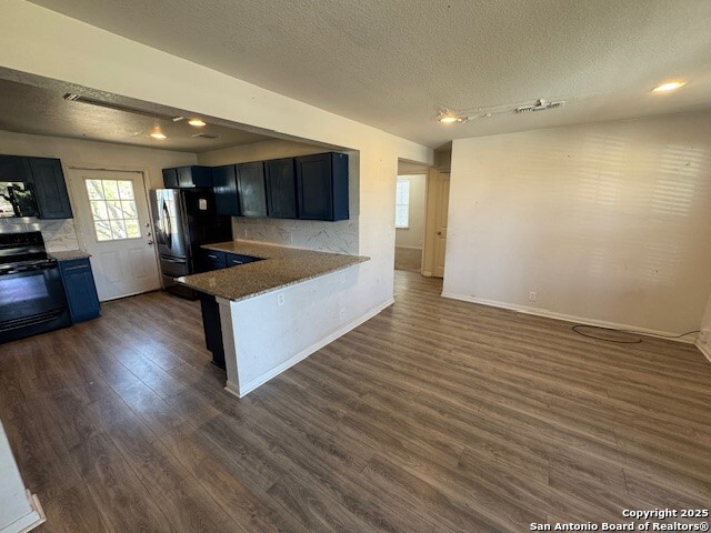 760 North Graytown Road St. Hedwig, TX 78152 - Photo 6 of 13