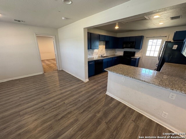 760 North Graytown Road St. Hedwig, TX 78152 - Photo 7 of 13