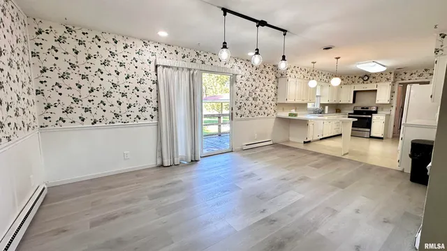 $175,000 | 1019 Election Drive, Benton, IL 62812